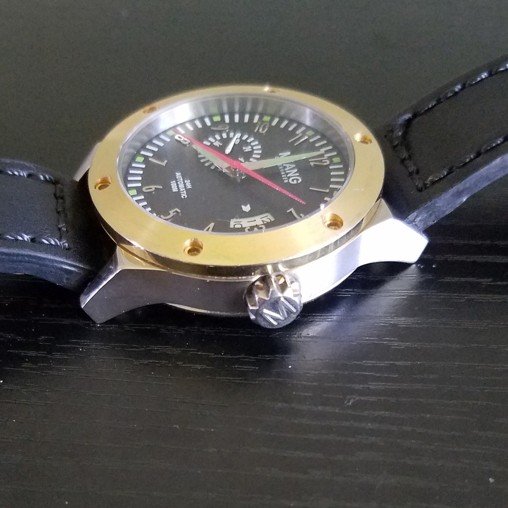 Automatic Watch With Interchangeable Bezel - image 4